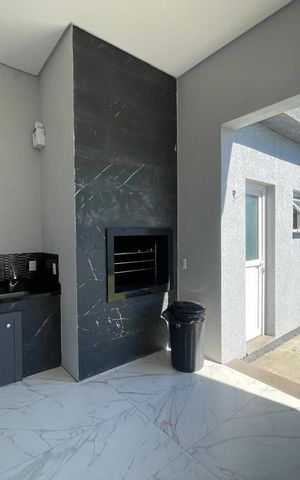 Casa à venda com 138m², 3 quartos e 2 vagas