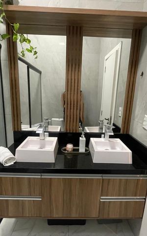 Casa à venda com 138m², 3 quartos e 2 vagas