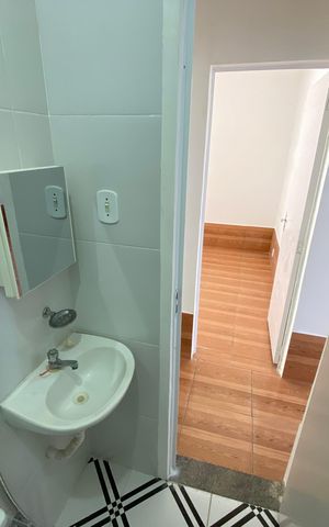 Casa para alugar com 84m², 2 quartos e sem vaga Casa para alugar com 84m², 2 quartos e sem vagaBanheiro