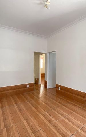 Casa para alugar com 84m², 2 quartos e sem vaga Casa para alugar com 84m², 2 quartos e sem vagaSala
