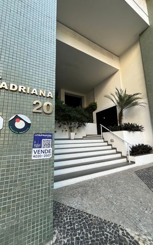 Apartamento à venda com 205m², 4 quartos e 2 vagas Apartamento à venda com 205m², 4 quartos e 2 vagasPlaca