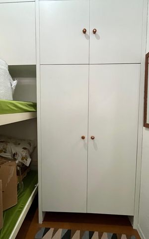 Apartamento à venda com 205m², 4 quartos e 2 vagas Apartamento à venda com 205m², 4 quartos e 2 vagasQuarto de Serviço