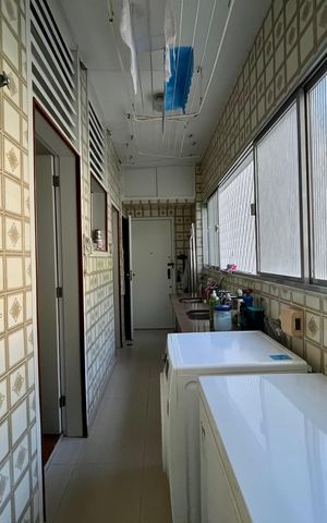Apartamento à venda com 205m², 4 quartos e 2 vagas Apartamento à venda com 205m², 4 quartos e 2 vagasÁrea de Serviço