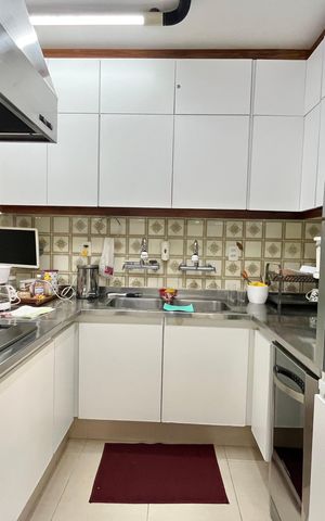 Apartamento à venda com 205m², 4 quartos e 2 vagas Apartamento à venda com 205m², 4 quartos e 2 vagasCozinha