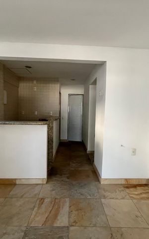Apartamento à venda com 205m², 4 quartos e 2 vagas Apartamento à venda com 205m², 4 quartos e 2 vagasÁrea comum - Salão de festas
