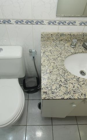Apartamento à venda com 86m², 2 quartos e 2 vagasBanheiro da Suíte