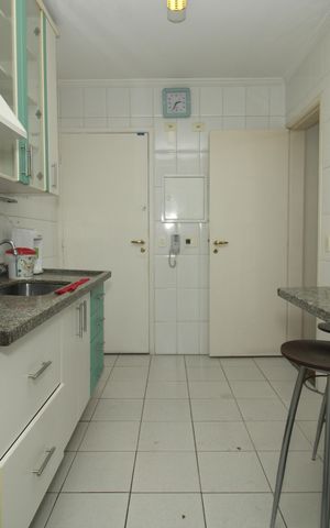 Apartamento à venda com 86m², 2 quartos e 2 vagasCozinha