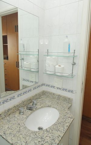 Apartamento à venda com 86m², 2 quartos e 2 vagasBanheiro da Suíte