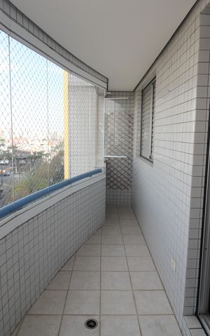 Apartamento à venda com 86m², 2 quartos e 2 vagasVaranda