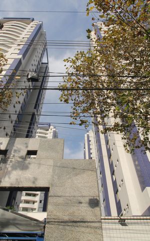 Apartamento à venda com 86m², 2 quartos e 2 vagasFachada