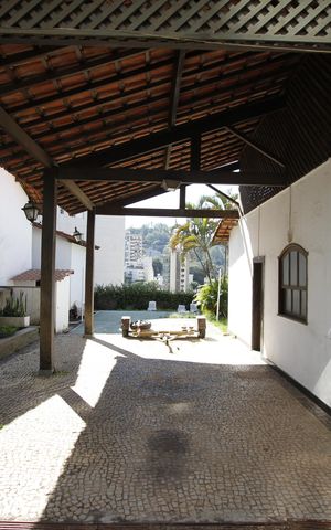 Casa para alugar com 365m², 5 quartos e 8 vagasVaranda