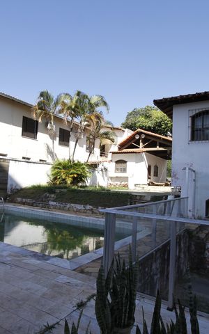 Casa para alugar com 365m², 5 quartos e 8 vagasPiscina