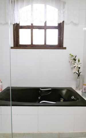 Casa para alugar com 365m², 5 quartos e 8 vagasBanheiro da Suíte
