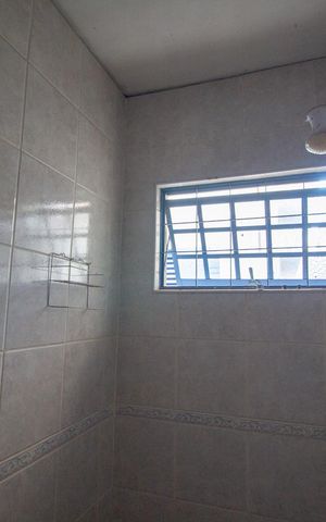 Casa para alugar com 200m², 3 quartos e 2 vagas Casa para alugar com 200m², 3 quartos e 2 vagasBanheiro 2