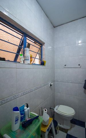 Casa para alugar com 200m², 3 quartos e 2 vagas Casa para alugar com 200m², 3 quartos e 2 vagasBanheiro