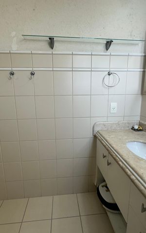 Apartamento para alugar com 107m², 3 quartos e 2 vagas Apartamento para alugar com 107m², 3 quartos e 2 vagasBanheiro da Suíte