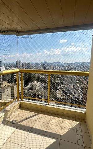 Apartamento para alugar com 107m², 3 quartos e 2 vagas Apartamento para alugar com 107m², 3 quartos e 2 vagasVaranda