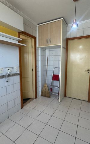 Apartamento para alugar com 107m², 3 quartos e 2 vagas Apartamento para alugar com 107m², 3 quartos e 2 vagasCozinha