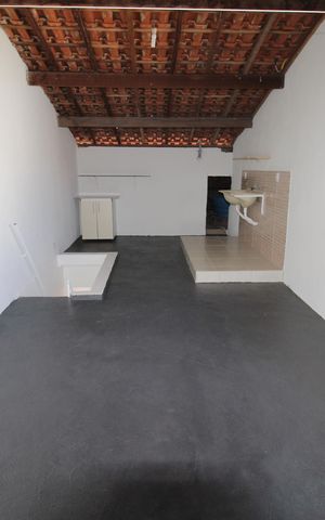 Casa para alugar com 136m², 2 quartos e 1 vagaÁrea de Serviço 2