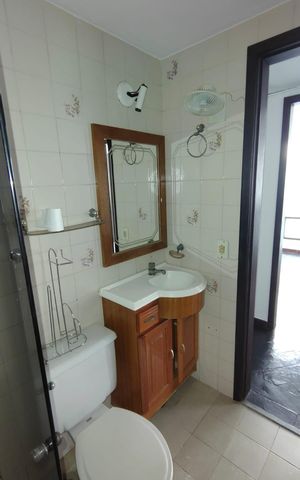 Apartamento à venda com 76m², 3 quartos e 1 vaga Apartamento à venda com 76m², 3 quartos e 1 vagaBanheiro