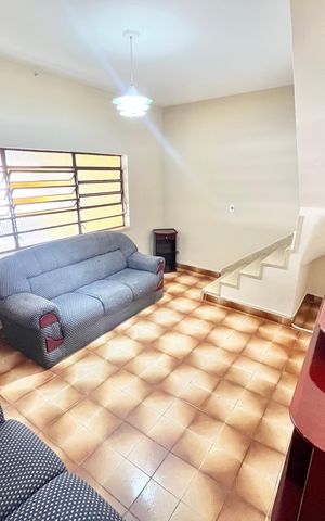 Casa à venda com 134m², 2 quartos e 2 vagas