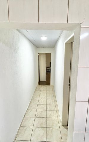Casa à venda com 134m², 2 quartos e 2 vagas