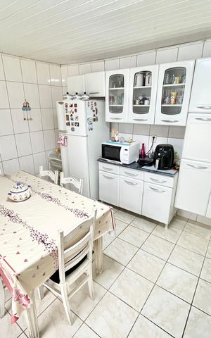 Casa à venda com 134m², 2 quartos e 2 vagas