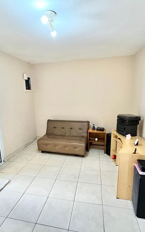 Casa à venda com 134m², 2 quartos e 2 vagas