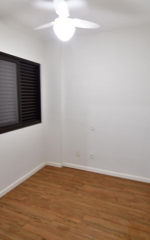 Apartamento à venda com 75m², 3 quartos e 2 vagasQuarto 2