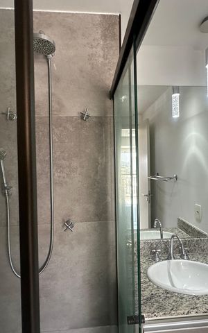 Apartamento à venda com 71m², 2 quartos e 1 vaga Apartamento à venda com 71m², 2 quartos e 1 vagaBanheiro