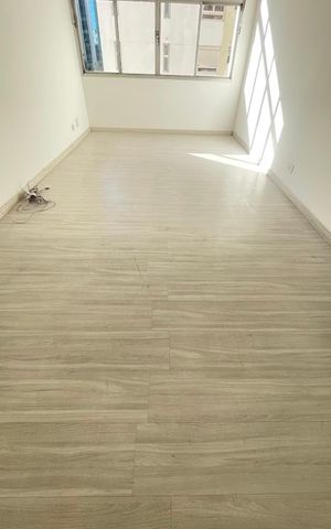 Apartamento à venda com 112m², 3 quartos e 1 vaga Apartamento à venda com 112m², 3 quartos e 1 vagaSala