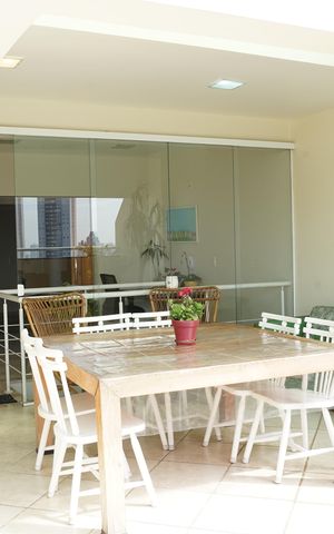 Apartamento à venda com 190m², 3 quartos e 4 vagasÁrea gourmet churrasqueira