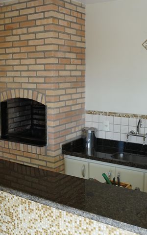 Apartamento à venda com 190m², 3 quartos e 4 vagasÁrea gourmet churrasqueira
