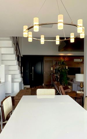 Apartamento à venda com 165m², 2 quartos e 3 vagas Apartamento à venda com 165m², 2 quartos e 3 vagasSala de Jantar