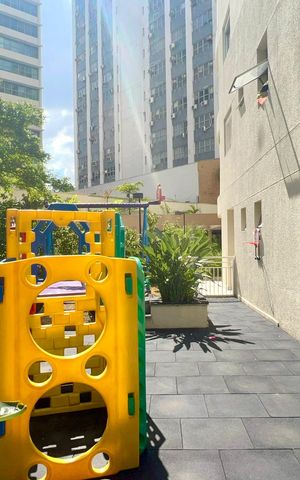 Apartamento à venda com 165m², 2 quartos e 3 vagas Apartamento à venda com 165m², 2 quartos e 3 vagasPlayground