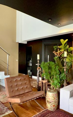 Apartamento à venda com 165m², 2 quartos e 3 vagas Apartamento à venda com 165m², 2 quartos e 3 vagasSala