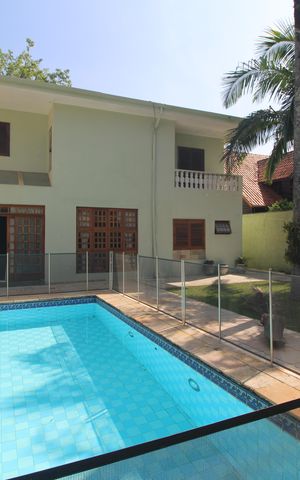 Casa para alugar com 367m², 5 quartos e 4 vagasPiscina 