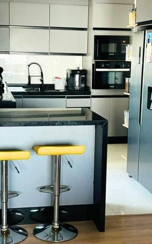 Apartamento à venda com 108m², 3 quartos e 3 vagas Apartamento à venda com 108m², 3 quartos e 3 vagasCozinha