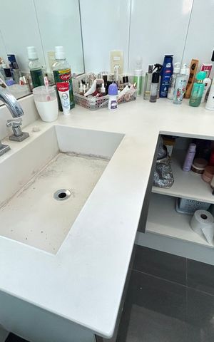 Casa de condomínio à venda com 400m², 4 quartos e 5 vagasBanheiro do Quarto 1 - Suíte
