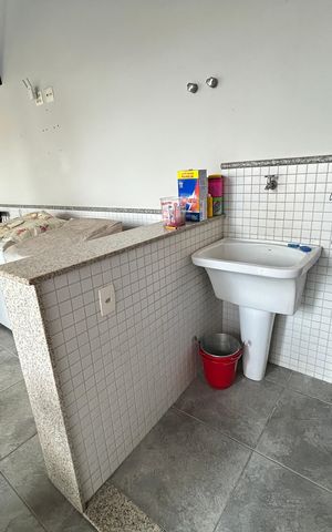 Casa de condomínio à venda com 400m², 4 quartos e 5 vagasÁrea de Serviço