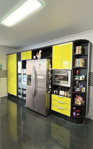 Casa de condomínio à venda com 400m², 4 quartos e 5 vagasCozinha