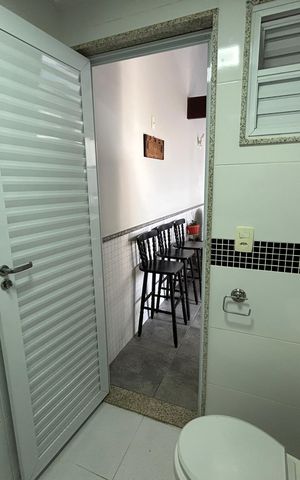 Casa de condomínio à venda com 400m², 4 quartos e 5 vagasBanheiro da área Gourmet