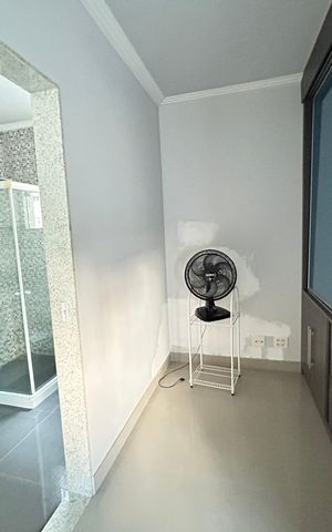 Casa de condomínio à venda com 400m², 4 quartos e 5 vagasCloset Quarto 3 - Suíte