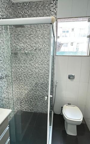 Casa de condomínio à venda com 400m², 4 quartos e 5 vagasBanheiro Quarto 3 - Suíte