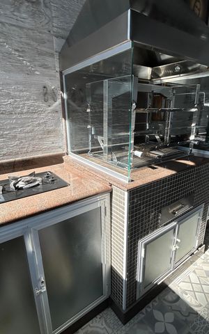 Casa de condomínio à venda com 400m², 4 quartos e 5 vagasEspaço Gourmet