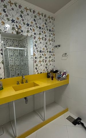 Casa de condomínio à venda com 400m², 4 quartos e 5 vagasBanheiro Social