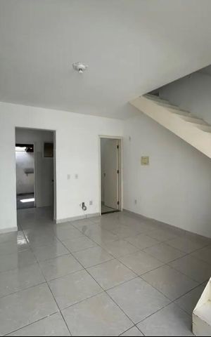 Casa de condomínio para alugar com 65m², 2 quartos e 1 vaga Casa de condomínio para alugar com 65m², 2 quartos e 1 vagaSala