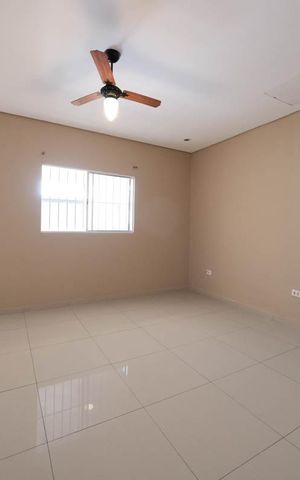 Casa para alugar com 200m², 4 quartos e 2 vagasSuíte 2