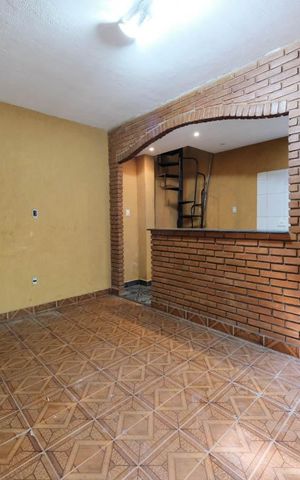 Casa para alugar com 200m², 4 quartos e 2 vagasEdícula