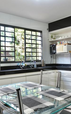 Casa à venda com 210m², 3 quartos e 3 vagas